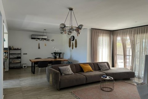 3+1 Villa i Karaoglanoglu, Girne, Nr. 214634 - 4