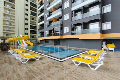 2+1 Lejlighed i Mahmutlar, Antalya, Tyrkiet Nr. 232545 - 12
