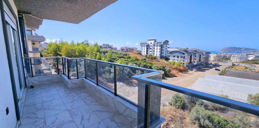 2+1 Apartment in Oba, Antalya, Turkey No. 218107