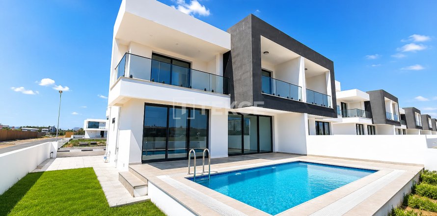 3+1 Villa in Famagusta, Northern Cyprus No. 226960