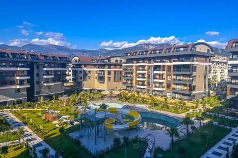 Daire  1+1  Oba, Antalya, Türkiye №219323