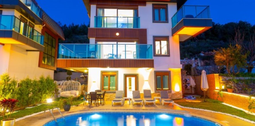 5+1 Villa i Antalya, Tyrkia Nr. 222842