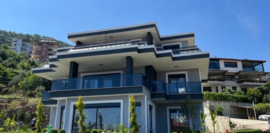 5+1 Villa in Antalya, Turkey No. 222847