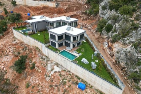 Villa  4+1  Antalya, Türkiye №222845