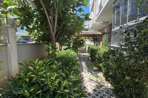 2+1 Apartment  in Konyaalti, Antalya, Turkey No. 228733