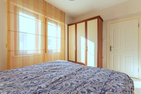 1+0 Wohnung in Mahmutlar, Antalya, Türkei Nr. 227800 - 9