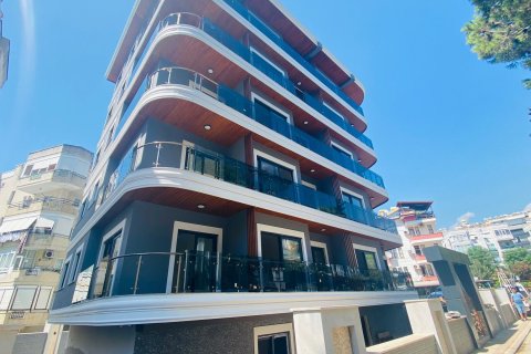 2+1 Apartment  in Alanya, Antalya, Turkey No. 215895