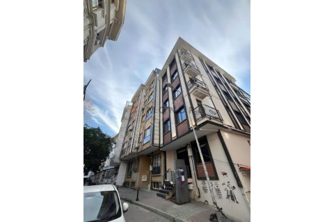 3+1 Apartment  in Besiktas, Istanbul, Turkey No. 215892