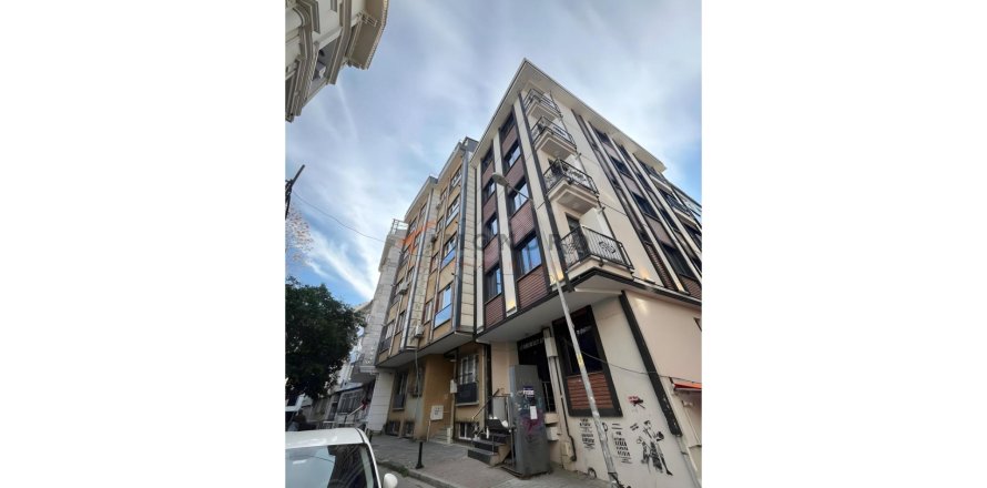 آپارتمان در Besiktas، Istanbul ، ترکیه 3 خوابه ، 85 متر مربع. شماره 215892