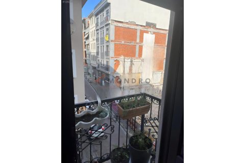 آپارتمان در Besiktas، Istanbul ، ترکیه 3 خوابه ، 85 متر مربع. شماره 215892 - 18