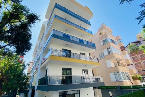 2+1 Apartment  in Alanya, Antalya, Turkey No. 215894