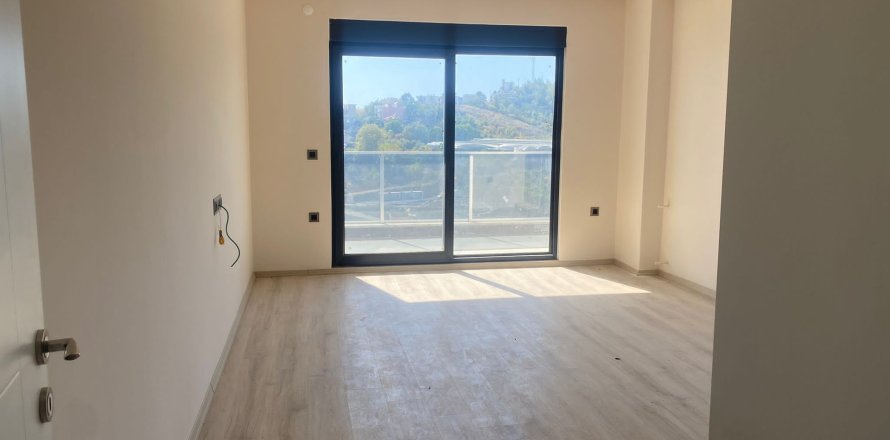 2+1 Lägenhet  i Demirtas, Alanya, Antalya, Turkiet Nr. 215608
