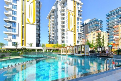 2+1 Lejlighed i Mahmutlar, Antalya, Tyrkiet Nr. 232136 - 5