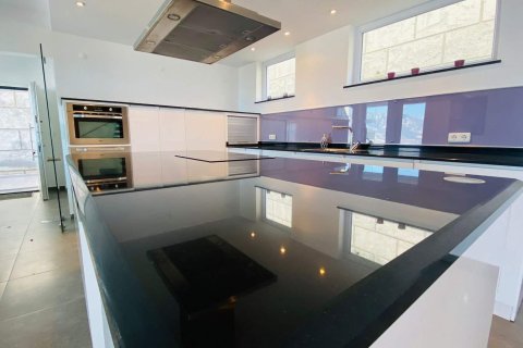 Villa for sale in Kargicak, Alanya, Antalya, Turkey, 5 bedrooms, 520.0m2, No. 213734 – photo 20