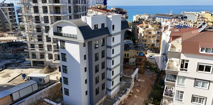 2+1 Apartment  in Tosmur, Alanya, Antalya, Turkey No. 215594