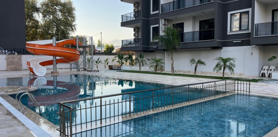 1+1 Apartment in Mahmutlar, Antalya, Turkey No. 215599