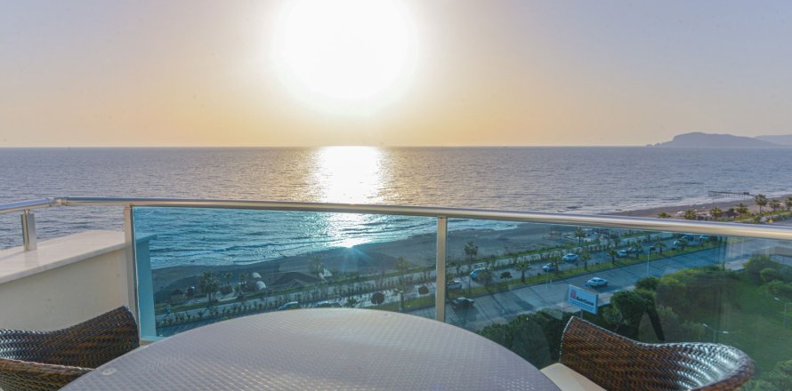 2+1 Apartment  in Mahmutlar, Antalya, Turkey No. 218082