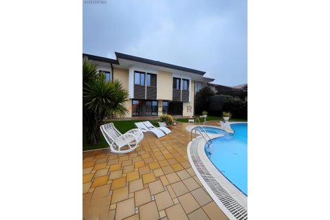 ویلا در Sariyer، Istanbul ، ترکیه 7 خوابه ، 800 متر مربع. شماره 224557 - 17