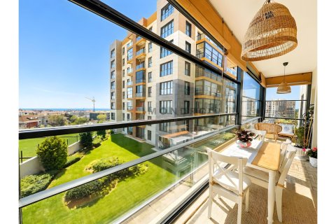 4+1 Lejlighed  i Bueyuekcekmece, Istanbul, Tyrkiet Nr. 224555 - 2