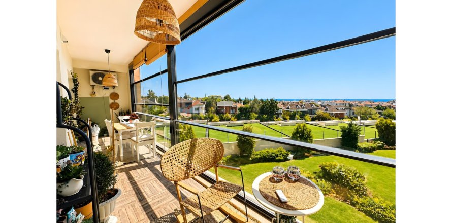 4+1 Lejlighed  i Bueyuekcekmece, Istanbul, Tyrkiet Nr. 224555