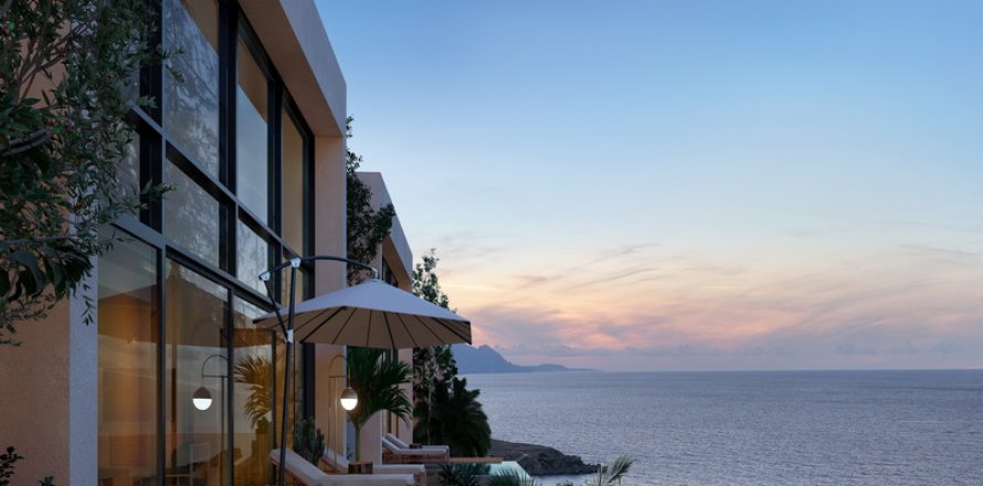 2+1 Apartment in Girne, Northern Cyprus No. 211800