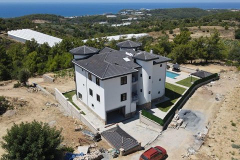Villa for sale  in Alanya, Antalya, Turkey, 660m2, No. 93735 – photo 12