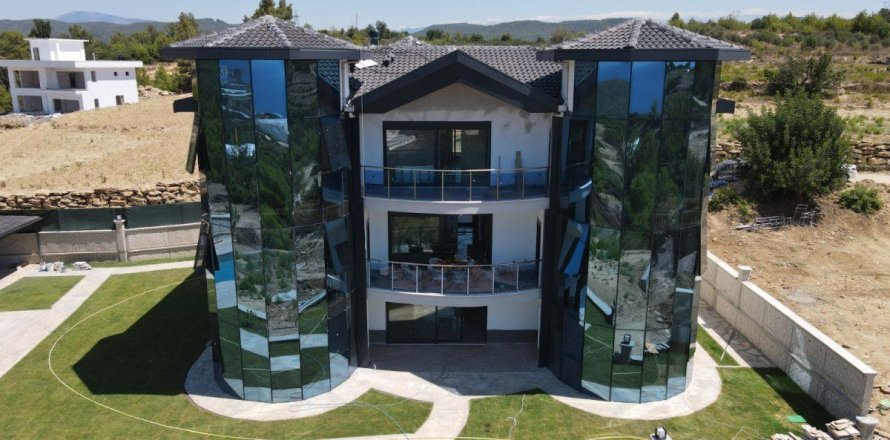 Villa  in Alanya, Antalya, Turkey No. 93735