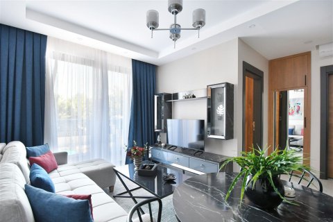 1+1 Apartment  in Mahmutlar, Antalya, Turkey No. 227141