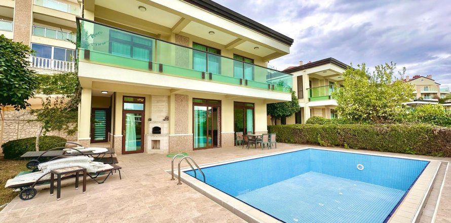 3+1 Villa  in Kargicak, Alanya, Antalya, Türkei Nr. 213704