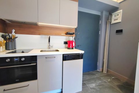 1+1 Wohnung  in Muratpasa, Antalya, Türkei Nr. 212556 - 3