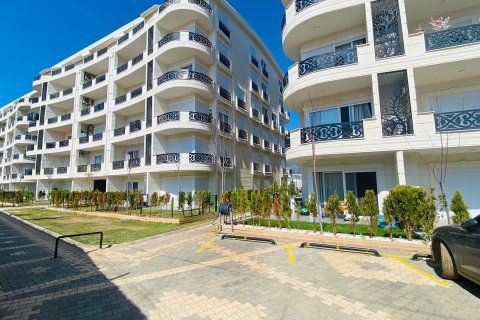 2+1 Apartment  in Oba, Antalya, Turkey No. 215934