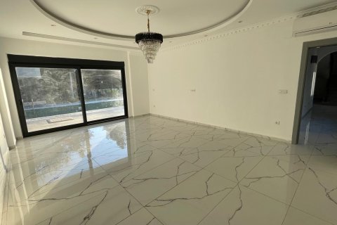 ویلا در Bektas،  Alanya ، ترکیه 5 خوابه ، 390 متر مربع.  شماره 213794 - 19