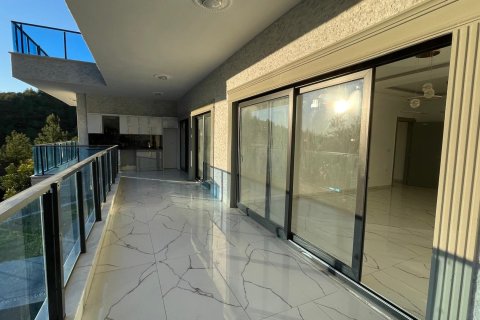 ویلا در Bektas،  Alanya ، ترکیه 5 خوابه ، 390 متر مربع.  شماره 213794 - 37
