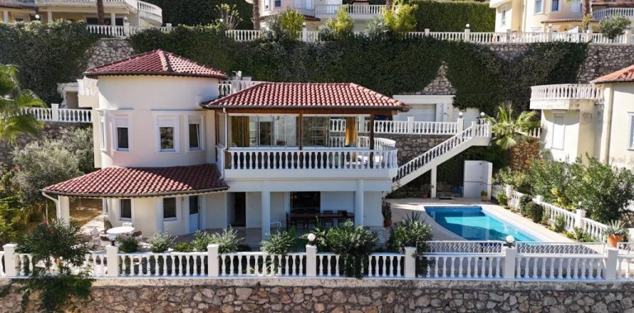 Villa in Kargicak, Alanya, Antalya, Turkey No. 221563