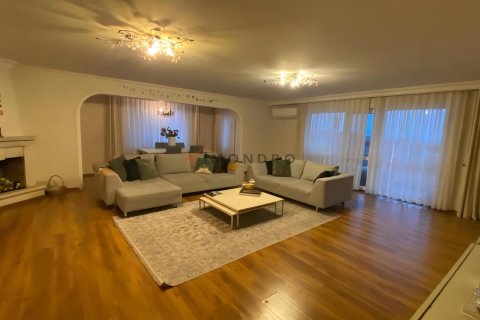 6+1 Apartment  in Sariyer, Istanbul, Turkey No. 221676