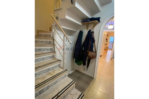 Apartment for sale  in Sariyer, Istanbul, Turkey, 6 bedrooms, 270m2, No. 221676 – photo 9