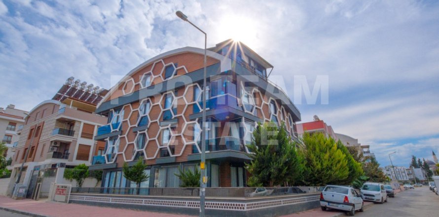 Penthouse in Lara, Antalya, Turkey No. 211972