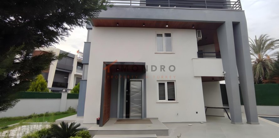 3+1 Villa  i Antalya, Tyrkiet Nr. 237561
