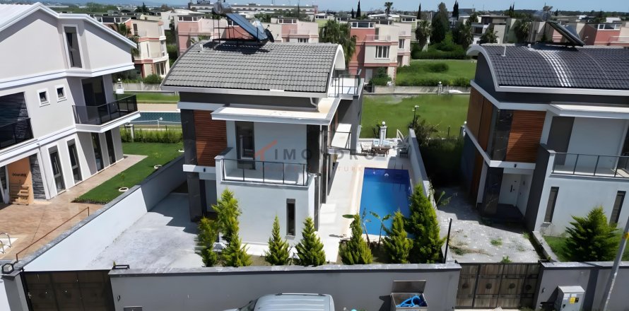 3+1 Villa  i Antalya, Tyrkiet Nr. 237562