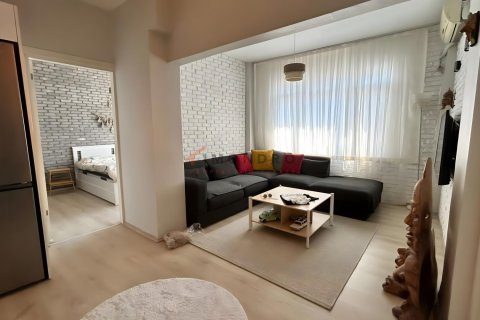 2+1 Apartment  in Fatih, Istanbul, Turkey No. 237564