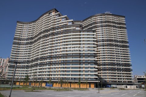 Квартира  5+1 в Бююкчекмедже, Стамбул, Турция №45030