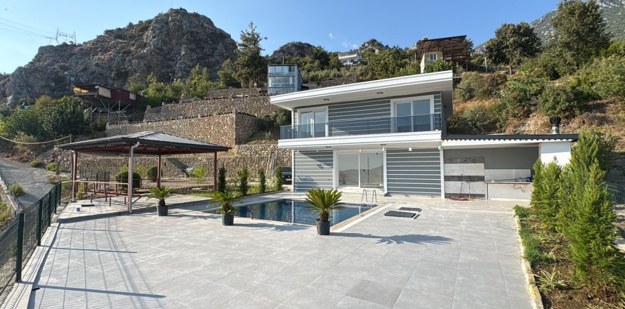 Villa  4+1  Mahmutlar, Antalya, Türkiye №217336