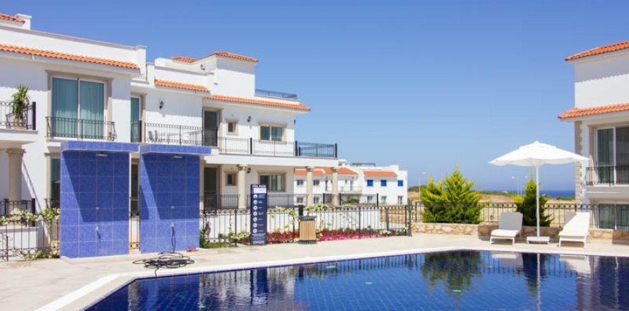 2+1 Lägenhet  i Girne,  Nr. 211830