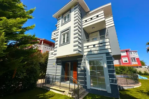 Daire  4+1  Döşemealtı, Antalya, Türkiye №223776
