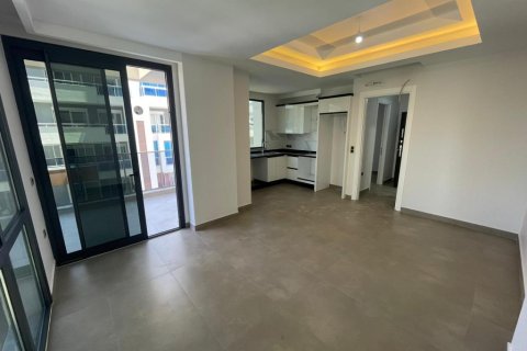 Lägenhet  i Mahmutlar, Antalya, Turkiet Nr. 215347