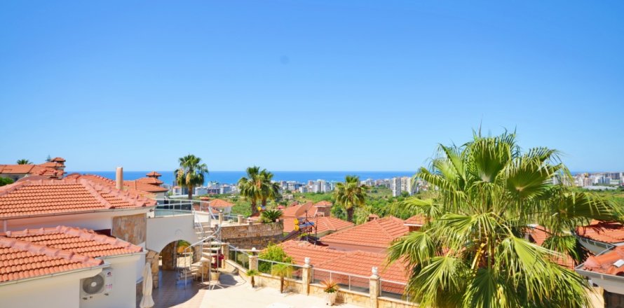 3+1 Villa  i Alanya, Antalya, Tyrkia Nr. 216456