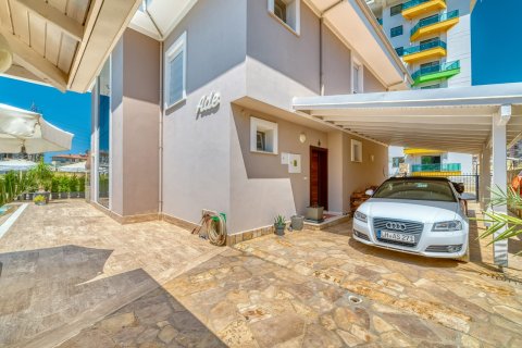 Villa for sale  in Alanya, Antalya, Turkey, 3 bedrooms, 220m2, No. 216454 – photo 17