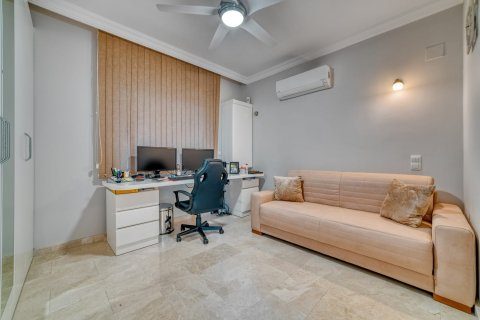 Villa for sale  in Alanya, Antalya, Turkey, 3 bedrooms, 220m2, No. 216454 – photo 16