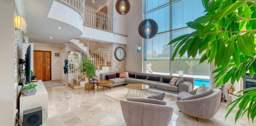 3+1 Villa  in Alanya, Antalya, Turkey No. 216454