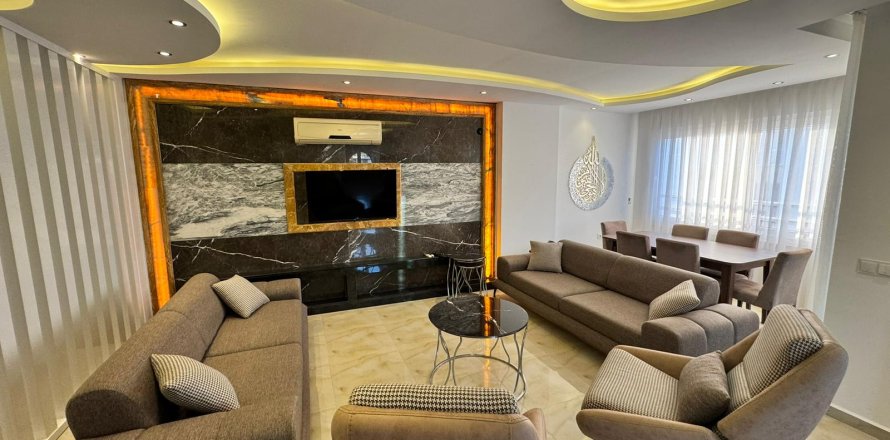 3+1 Lejlighed  i Mahmutlar, Antalya, Tyrkiet Nr. 217751